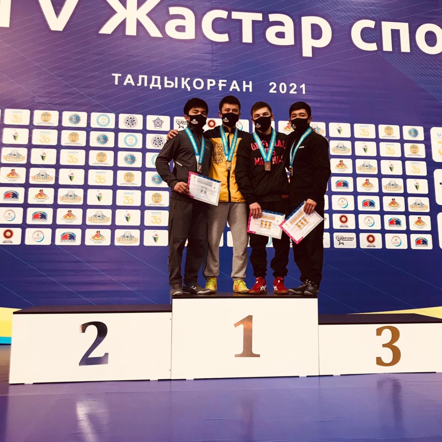 Грек-рим күресінен 5 - Жастар спорт сойындары өтті